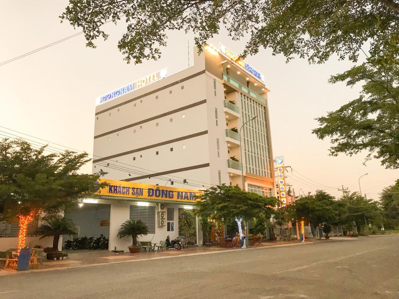 Dong Nam Hotel Phan Rang-Tháp Chàm Esterno foto